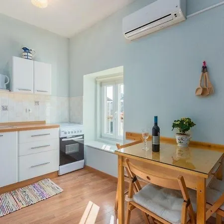 Apartment Fuer 2 Personen Ca 40 M In Novigrad, Adriakueste Kroatien Westkueste Von Istrien